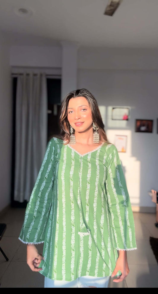 Saryana Hariyali Grace Cotton Short Kurti