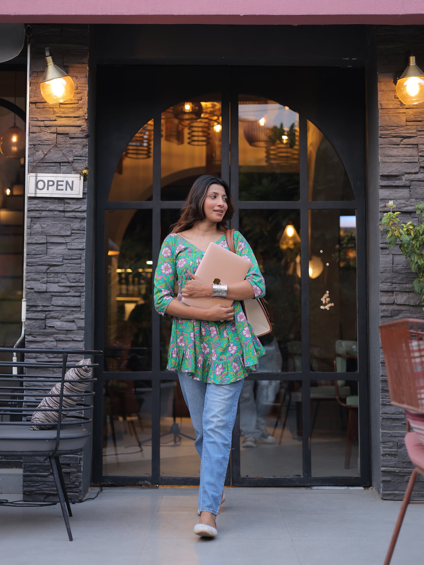 Saryana Padmika Floral Kurti Top