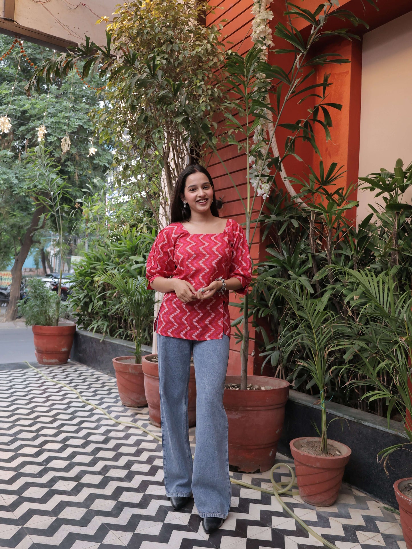 Saryana Tanirika Red Zigzag Cotton Top