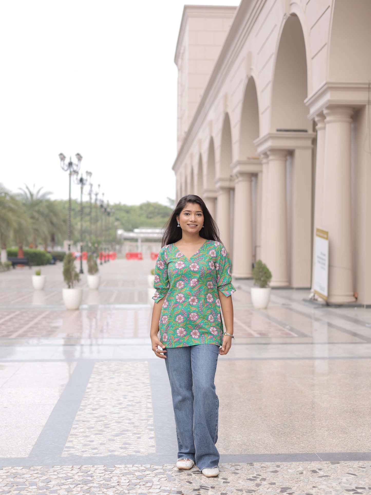 Saryana Padmika Floral Vibe Cotton Top
