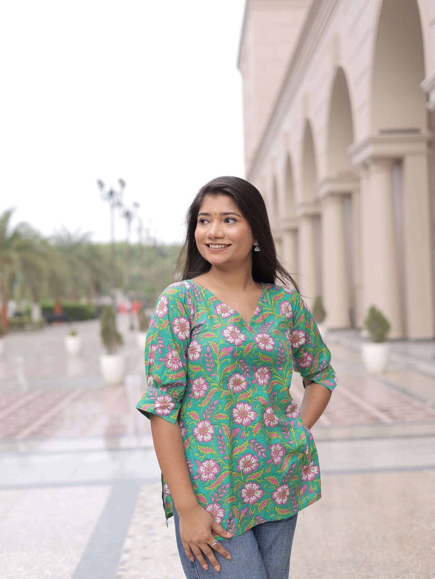 Saryana Padmika Floral Vibe Cotton Top