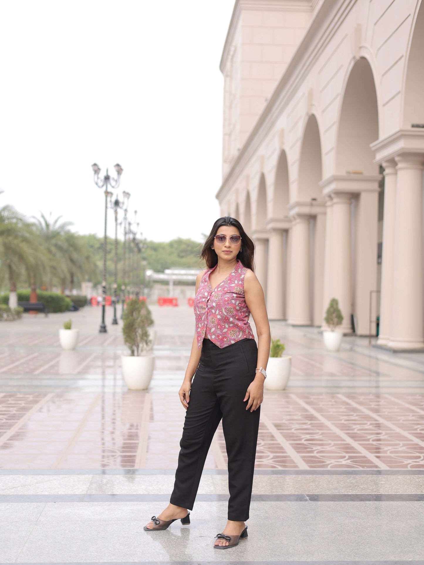 Saryana Vaidehi Floral Sleeveless Cotton Top