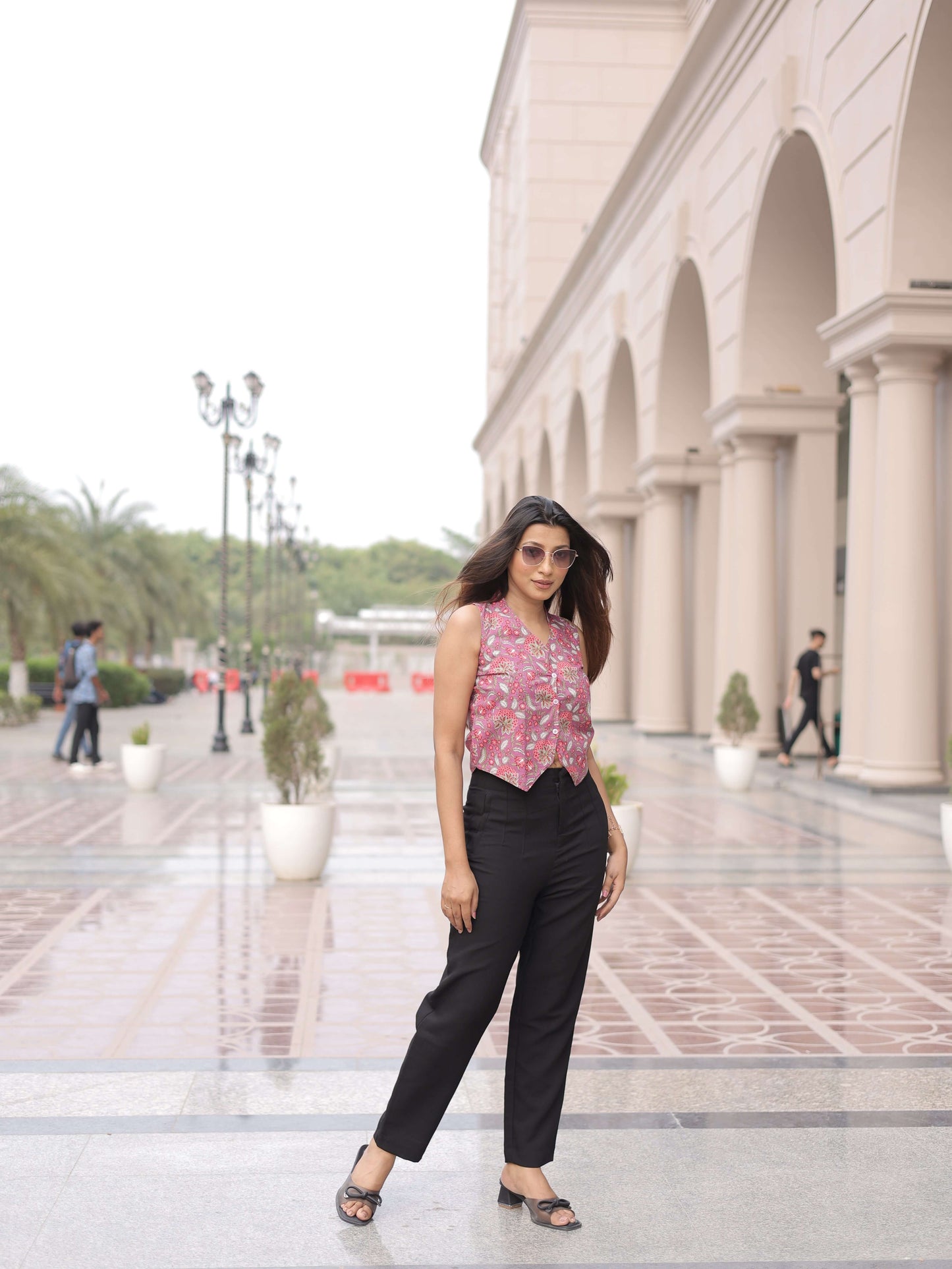 Saryana Vaidehi Floral Sleeveless Cotton Top
