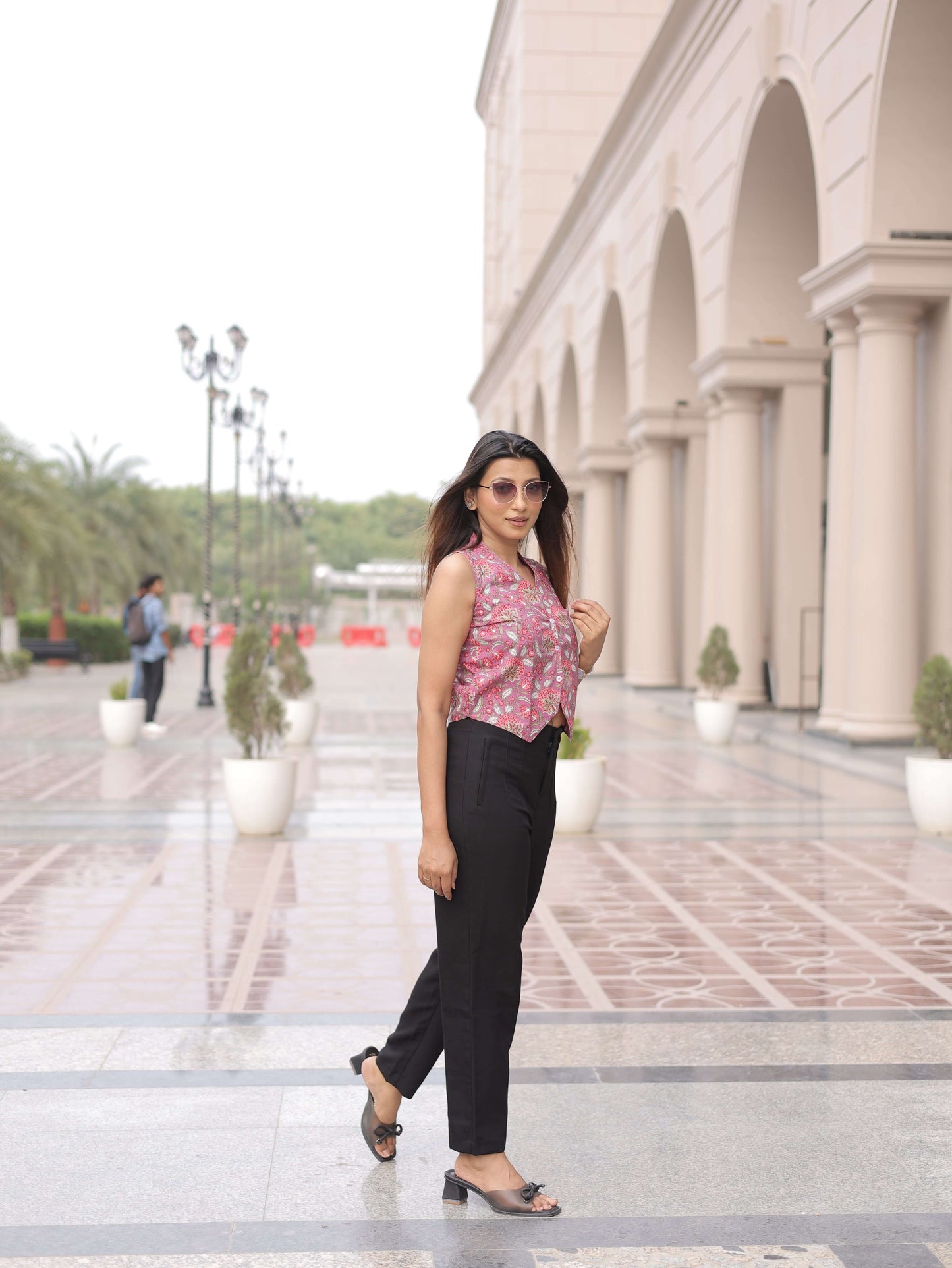 Saryana Vaidehi Floral Sleeveless Cotton Top