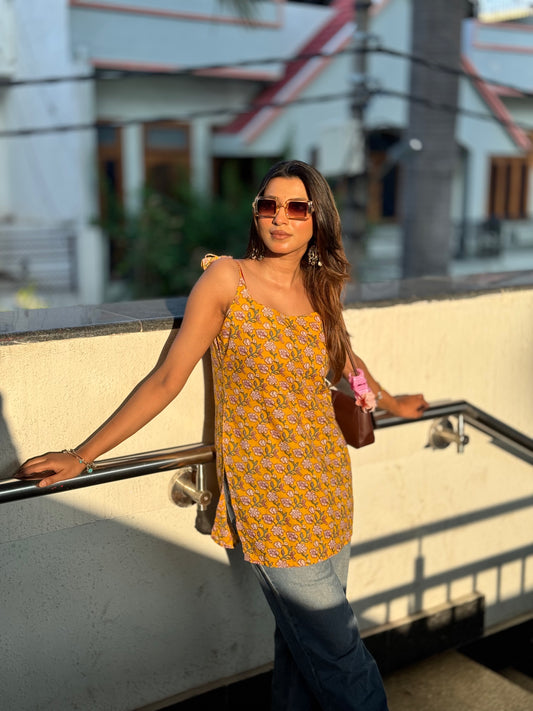 Saryana Kashika Floral Strap Top