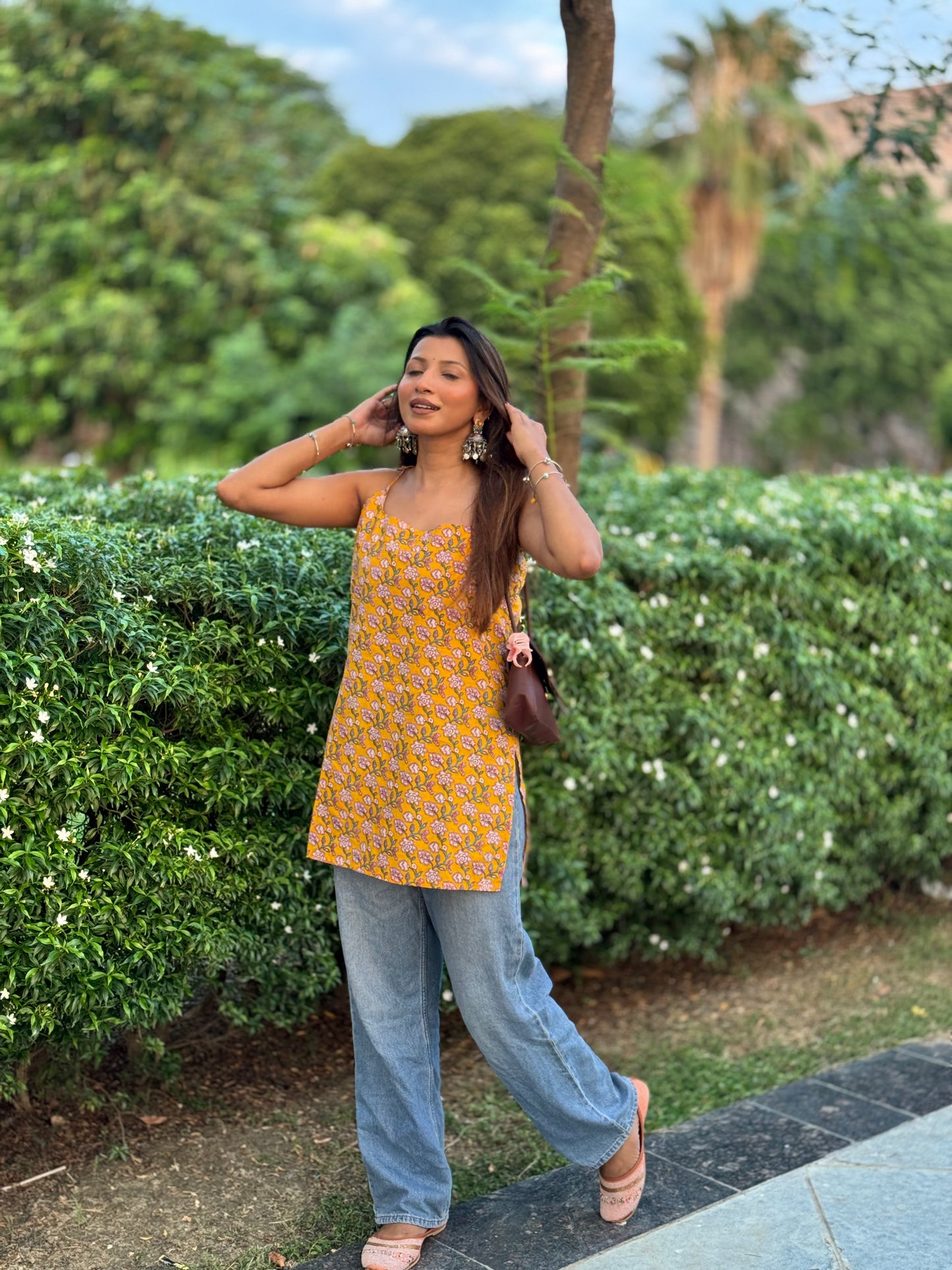 Saryana Kashika Floral Strap Top